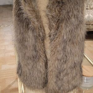 BB Dakota Satin Lined Vest in Brown